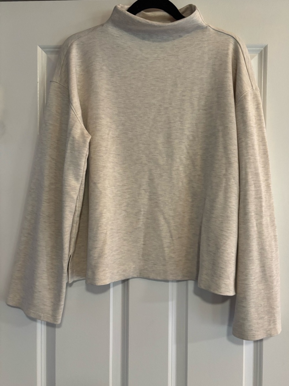 Lou & Grey Women’s Heathered Oatmeal  Mock Neck Scubasoft Sweatshirt, size Large - Picture 2 of 7